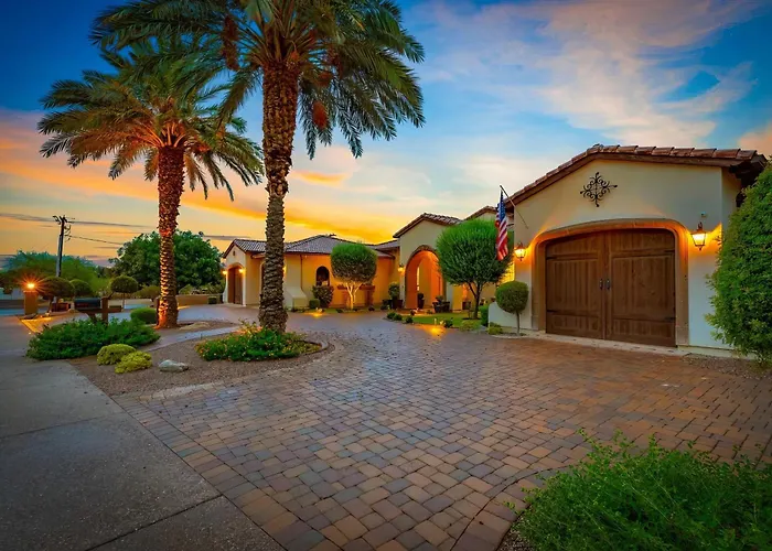 Paradise - Pool, Hot Tub & Fire Pit