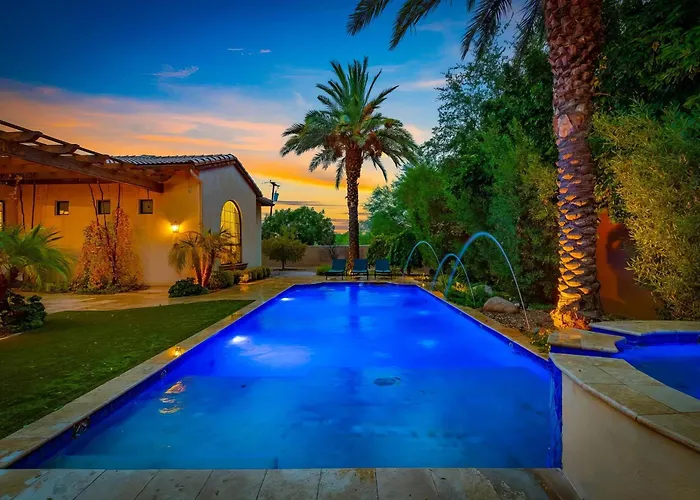 Holiday home Paradise - Pool, Hot Tub & Fire Pit
