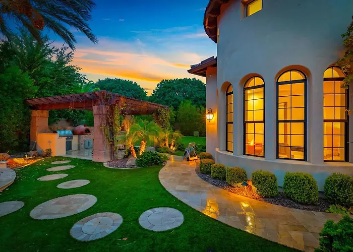 Paradise - Pool, Hot Tub & Fire Pit Holiday home *